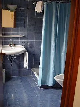 Hotel Hb 2*