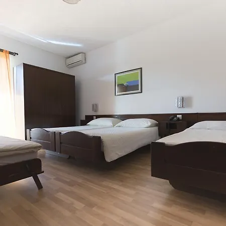 Hb Center 2* Лугано