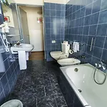 Hb Center Hotel 2*